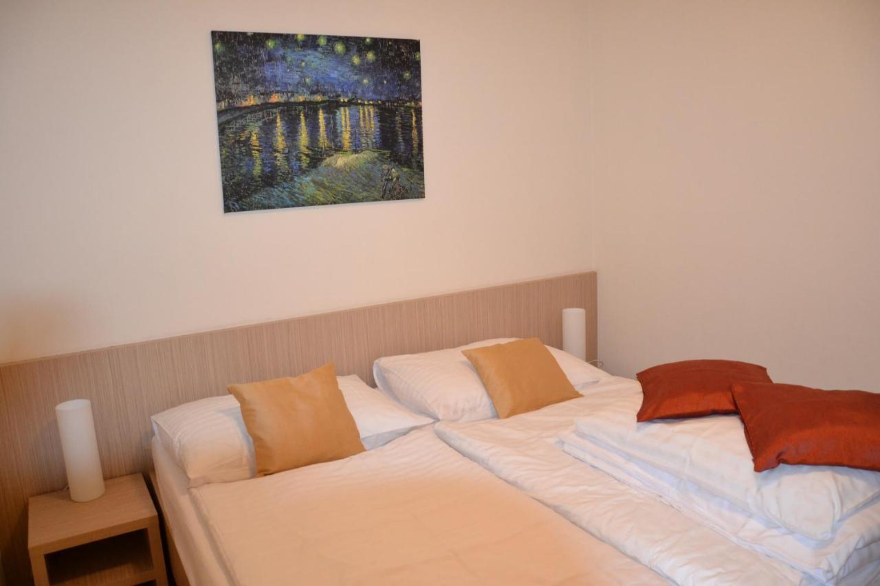 Apartman V Starej Lesnej S Balkonom Stará Lesná エクステリア 写真