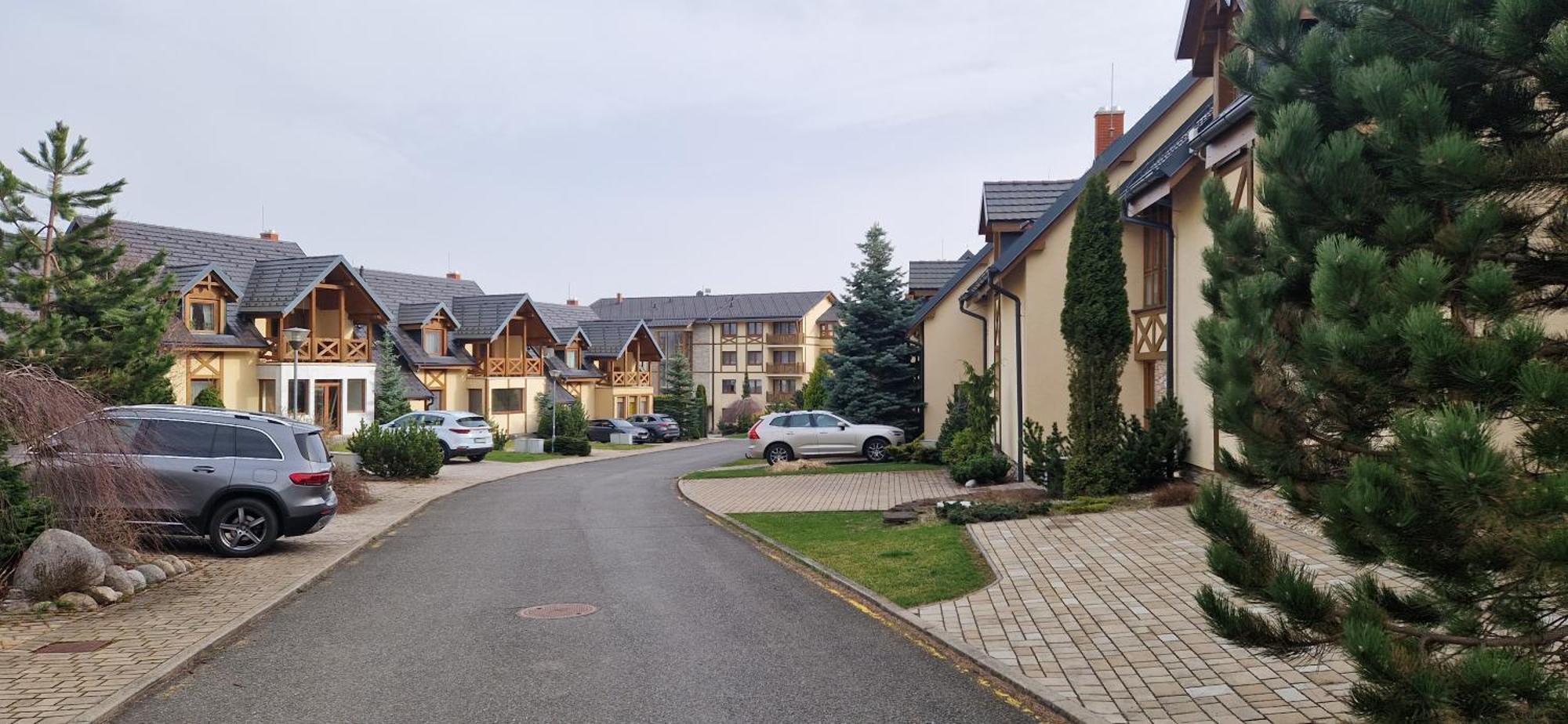 Apartman V Starej Lesnej S Balkonom Stará Lesná エクステリア 写真