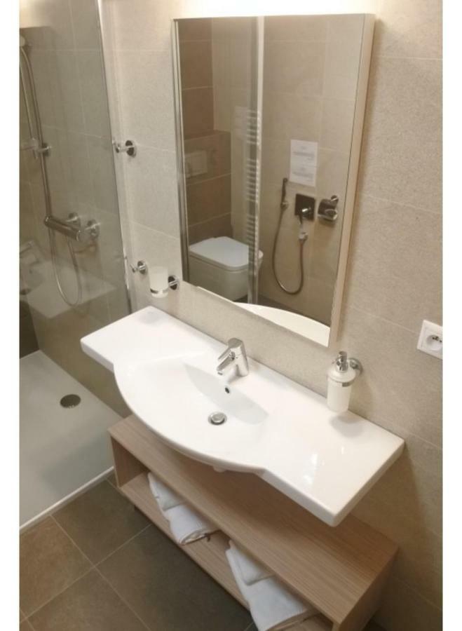 Apartman V Starej Lesnej S Balkonom Stará Lesná エクステリア 写真